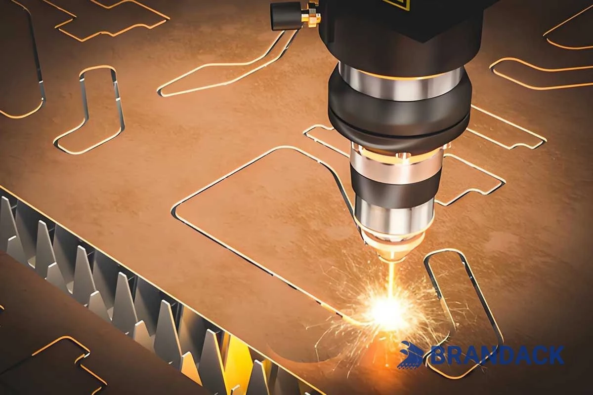 آلة القطع بالليزر CNC